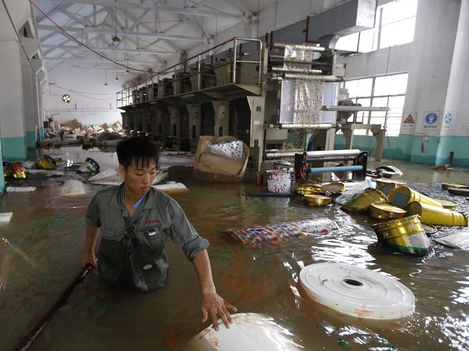 What Does a Flood at Mercedes Have to Do With Linkedin?