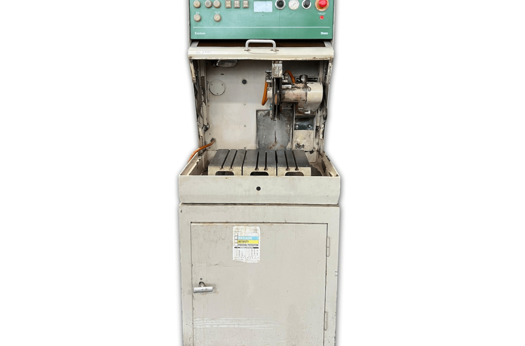 Item# L154 Struers Exotom Automatic 14″ Saw
