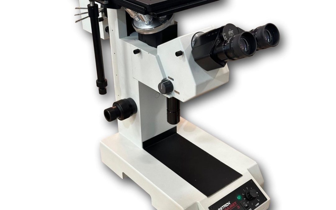 Item# L180 Unitron Versamet 3 Inverted Metallographic Microscope