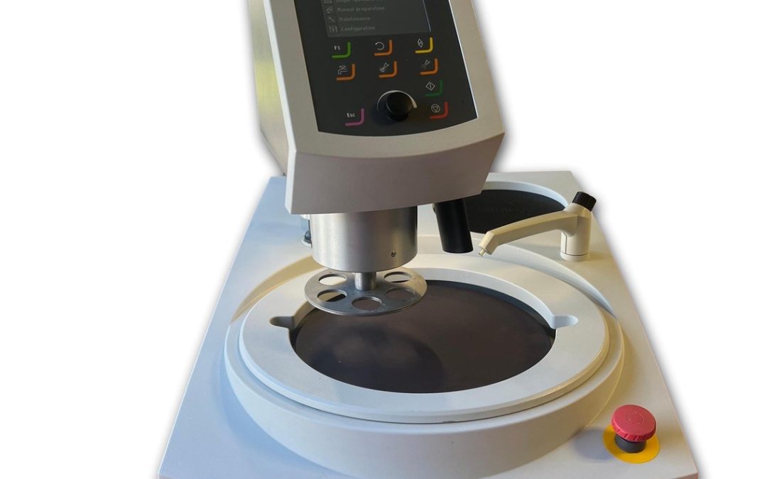 Item# L181 Struers LaboPol-30 Semi-Auto 12″ Polisher