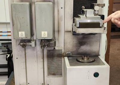 Item# L200 Leco TC40 Nitrogen/Oxygen Determinator