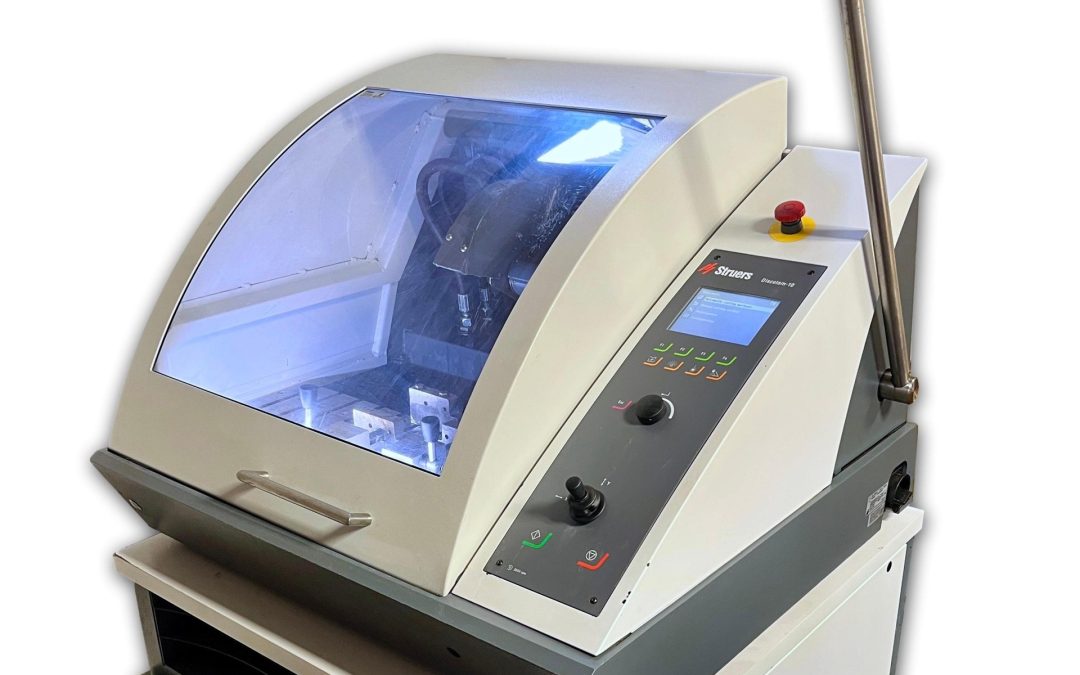 Item# L202 Struers Discotom-10 Automatic Saw