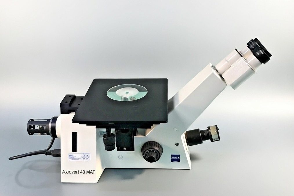 Item# L205 Zeiss AxioVert 40 MAT Inverted Microscope & Camera